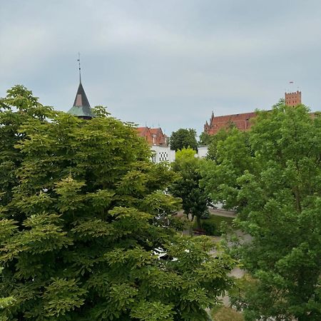 Mallborro - Z Widokiem Na Zamek Malbork Exteriér fotografie